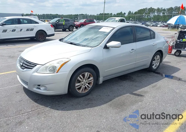 1N4AL2AP5CN409711: 42133629