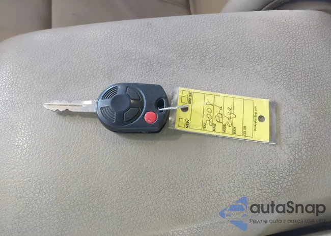 2FMDK38CX8BB15240: 42133642