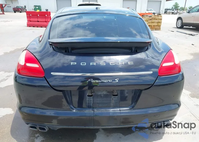 WP0AB2A75CL060168: 42133718