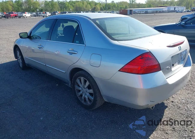 1HGCM66396A043486: 42133821