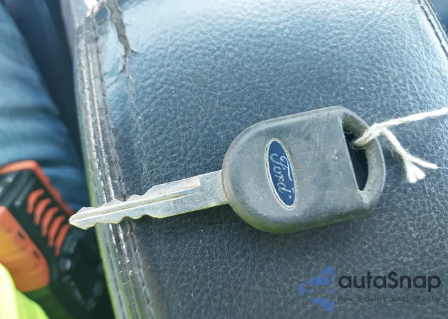 1FAHP60A33Y110451: 42133863