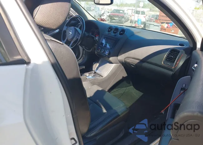 1N4AL2EP1AC117492: 42134066