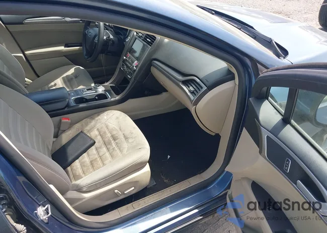 3FA6P0HD2KR126379: 42133141