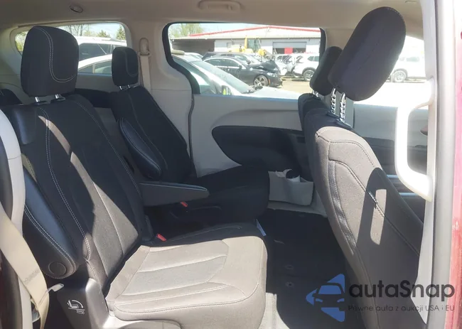 2C4RC1CG5PR551876: 42133170