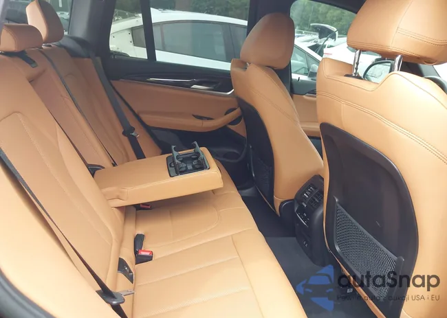 5UX43DP05R9V19705: 42133189