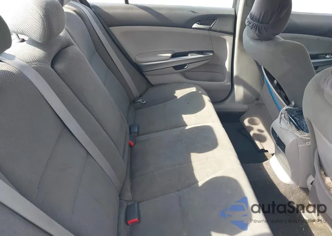 1HGCP2F72AA026069: 42133356