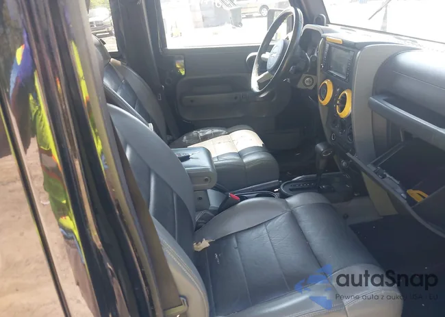 1J4HA5H16AL145869: 42133512