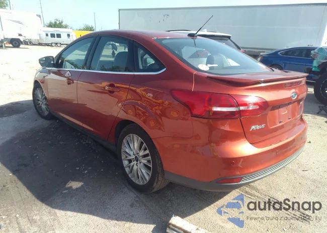 1FADP3J20JL281141: 42134576