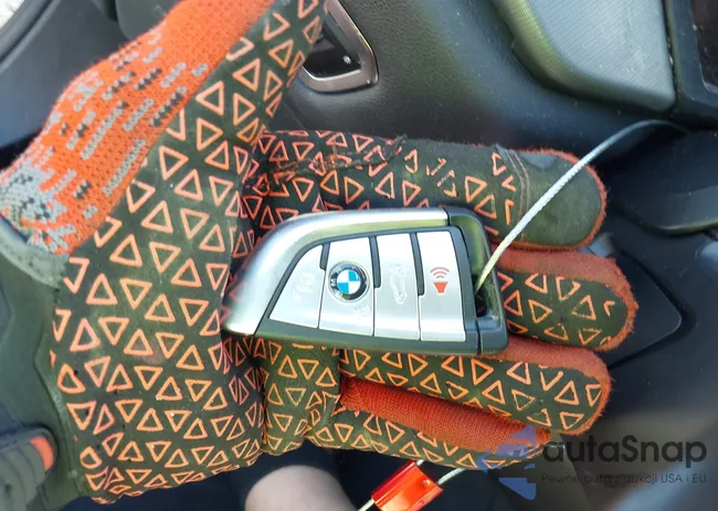 5UXCR6C52KLL39565: 42134727