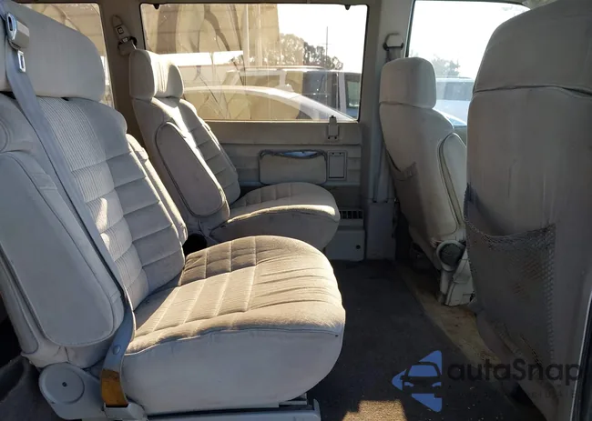 1GKDM19Z2MB530997: 42134837