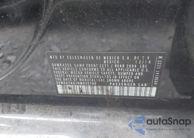 3VW547AU1HM033700: 42134885