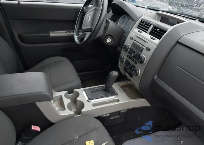 1FMCU0DG3AKD43766: 42135062