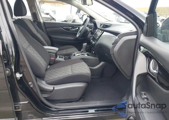 JN1BJ1CP0KW526605: 42134190