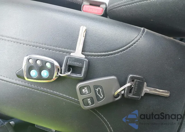 YV1LS553XW2442511: 42134292