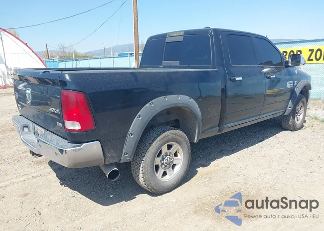 3C6UD5GL8CG182590: 42135638