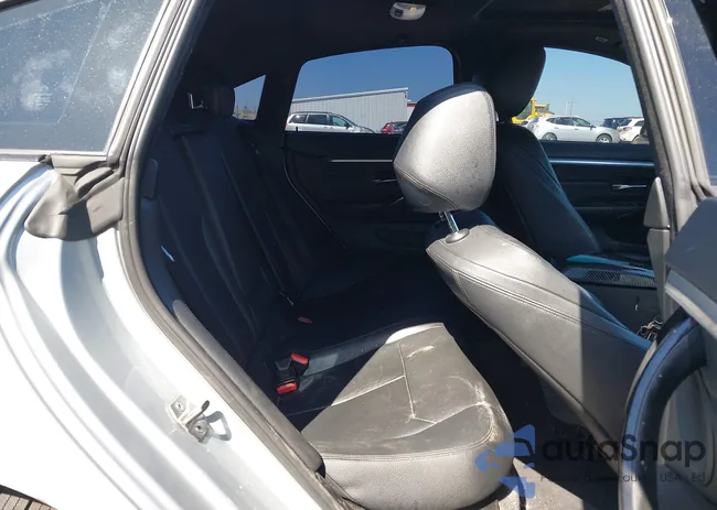 WBA4C9C54FD330582: 42135691