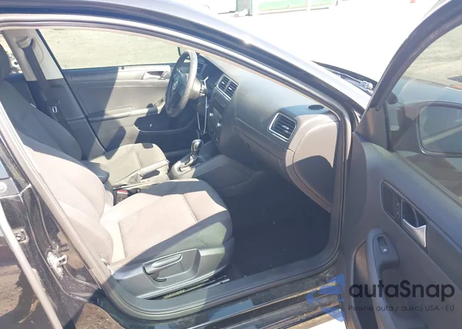 3VW2K7AJXEM367802: 42135820