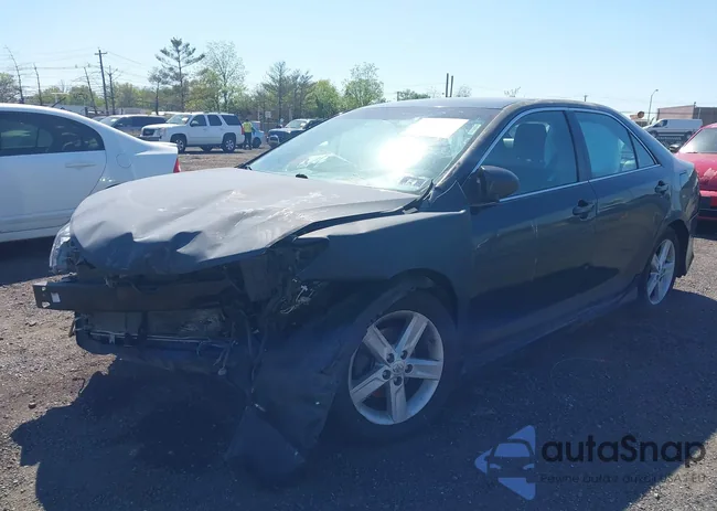 4T1BF1FK3EU367945: 42135825