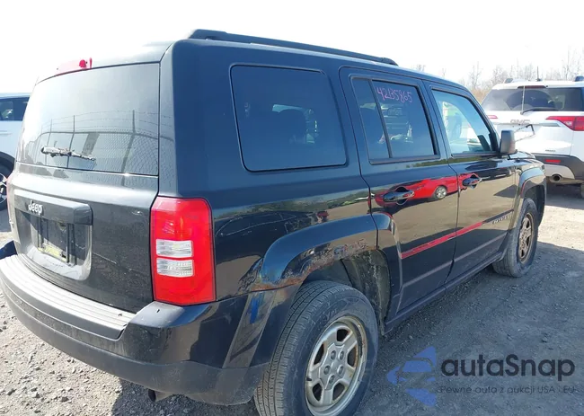 1C4NJRBB0HD144870: 42135865