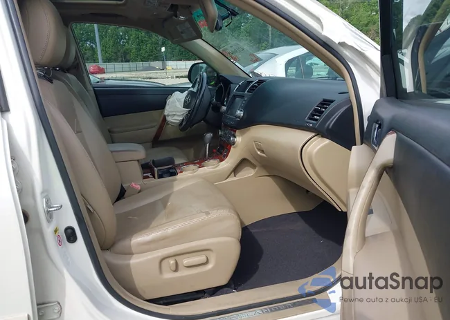 5TDYK3EH3CS073829: 42136042