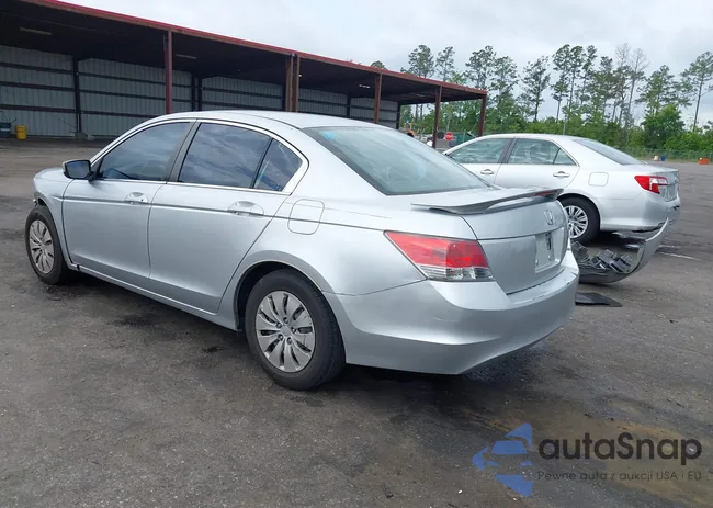 1HGCP26389A136763: 42136065