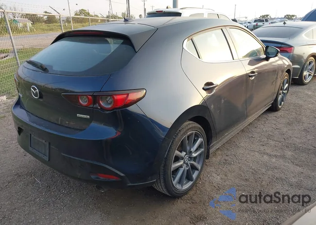 JM1BPAMM9L1167012: 42136066