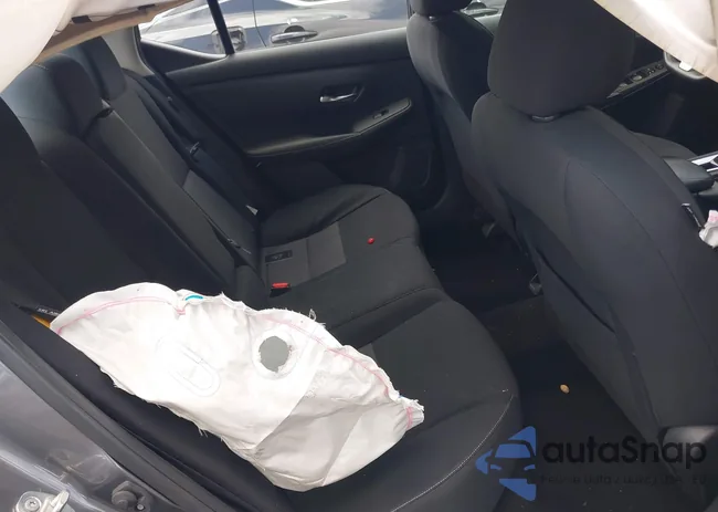 3N1AB8CV2LY277590: 42136104