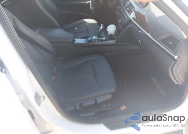 WBA3C3G51FNT51032: 42135183