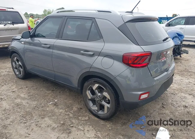 KMHRC8A3XPU232660: 42135297