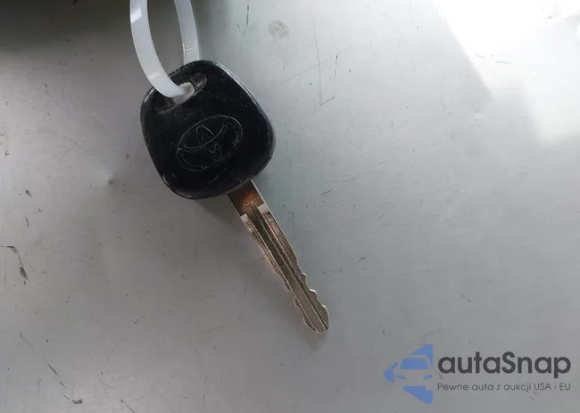 1NXBU40E79Z011644: 42135302