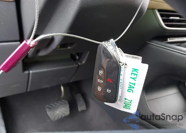 1V2WE2CA2RC208807: 42136547