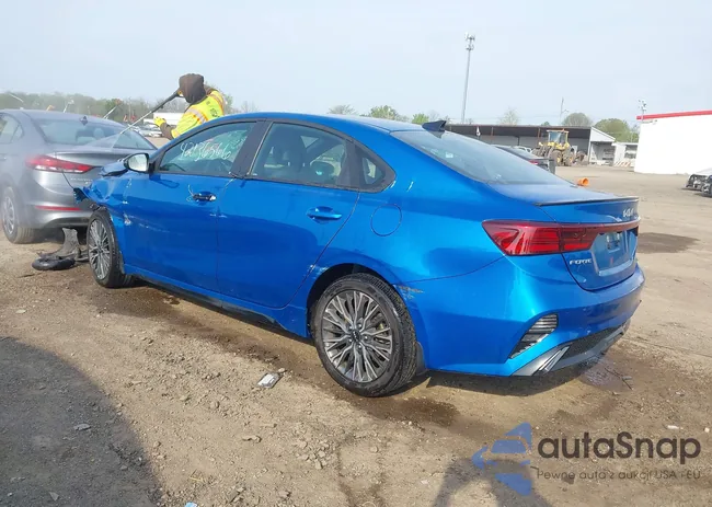 3KPF54AD9RE703122: 42136566