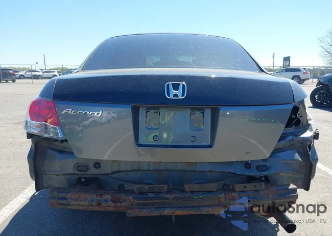 JHMCP26339C015382: 42136568