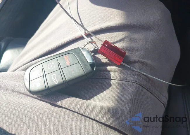 1C3CCCCB6FN559765: 42136633