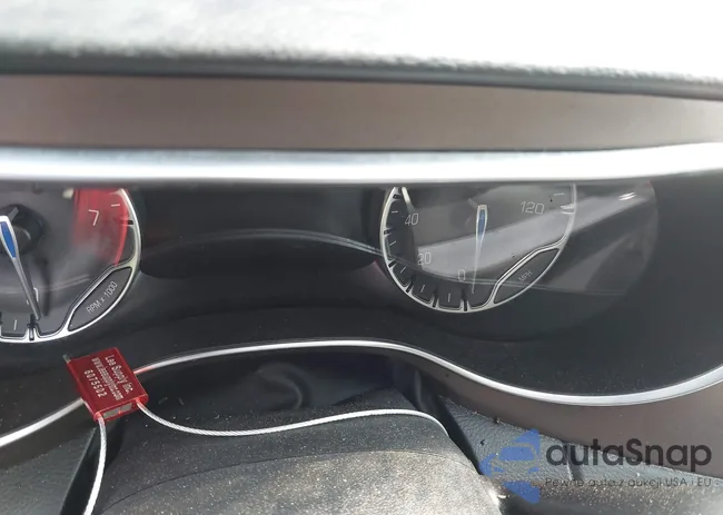 2C4RC1EG4HR653930: 42136972