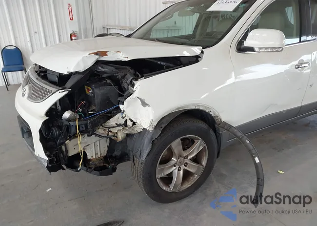 KM8NUDCC2AU138295: 42136976