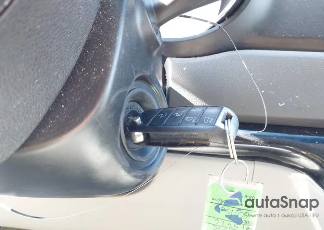 KNDMB5C10H6245676: 42137096