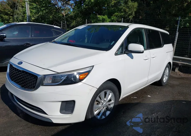 KNDMB5C10H6245676: 42137096