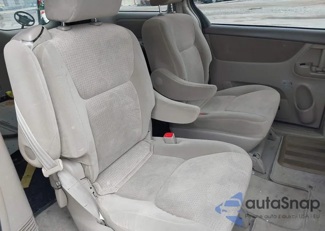 5TDJK4CC0AS033641: 42136169