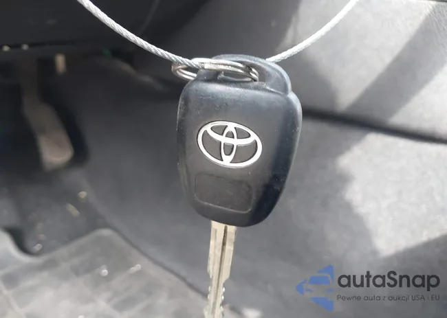 4T1BF1FK4CU174104: 42136357