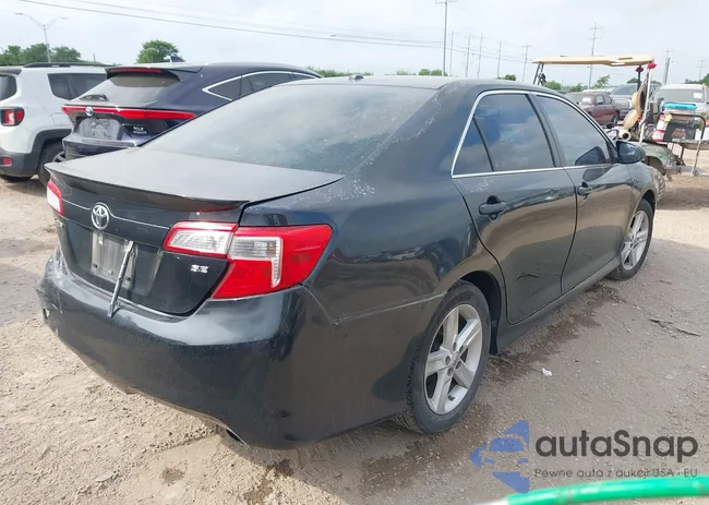 4T1BF1FK4CU174104: 42136357