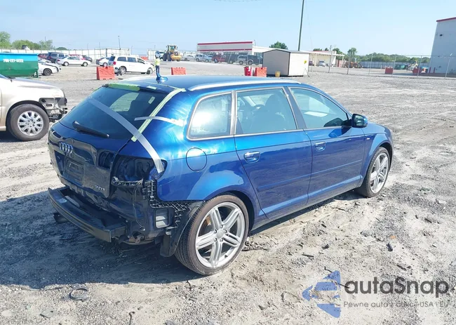 WAUPEAFM1DA028533: 42136465