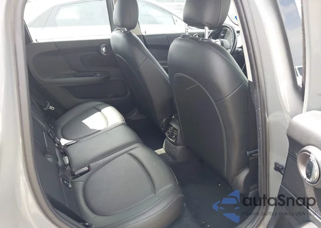 WMZYW3C06L3L02295: 42136504