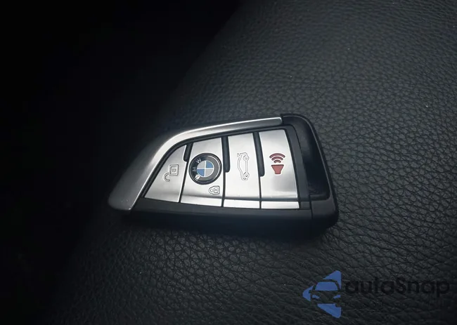 WBAJB1C53JB084376: 42137601