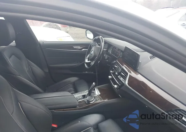 WBAJB1C53JB084376: 42137601