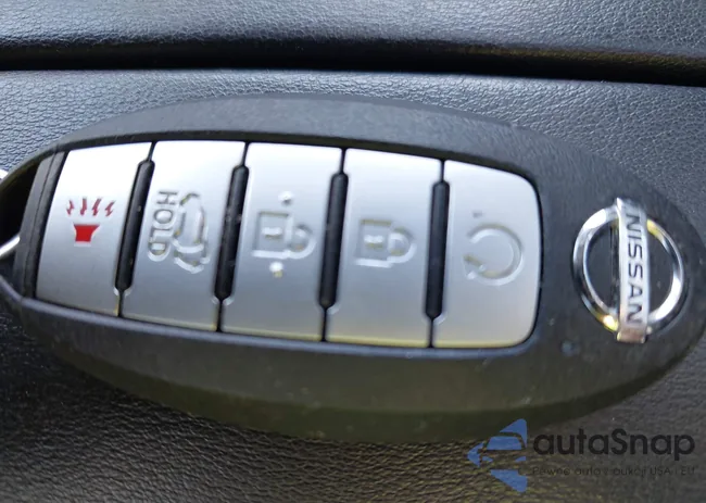 JN8AT3CB7MW238140: 42137717