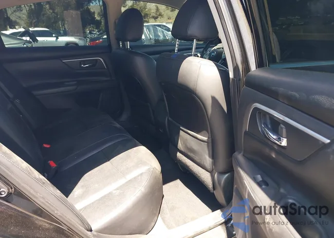 1N4AL3AP1JC277030: 42137984