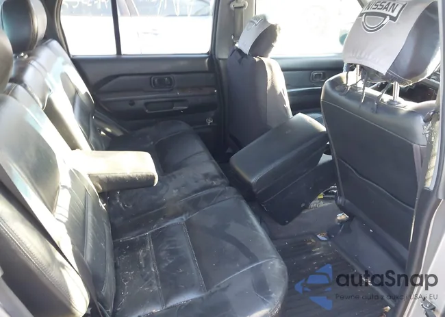 JN8DR09Y41W616674: 42137168