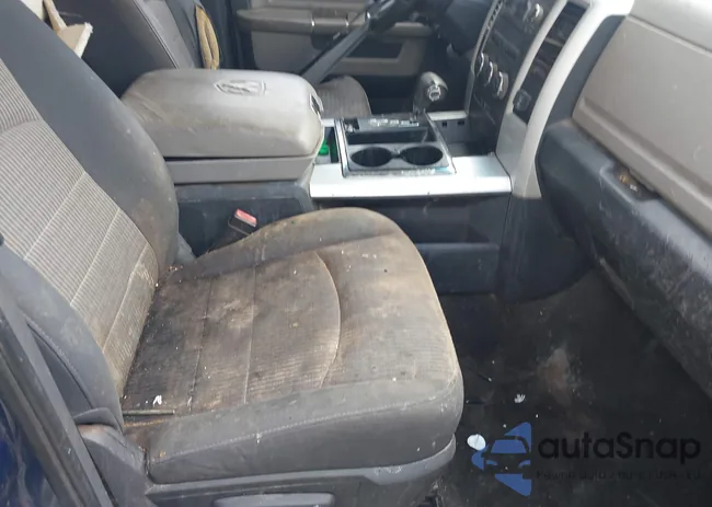 1D3HB13P89S760567: 42138541