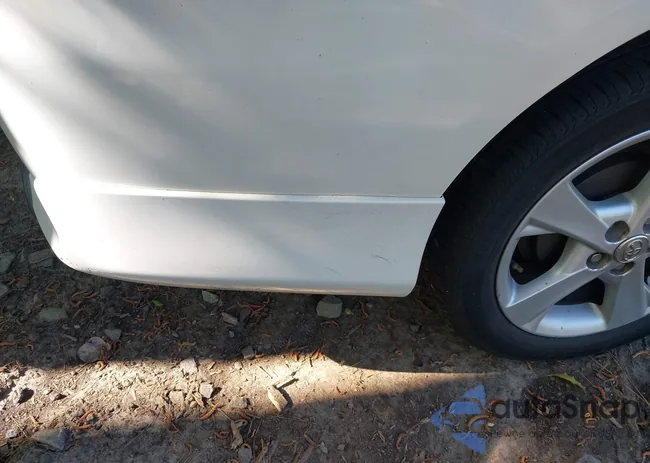 2T1BU4EE2BC676323: 42138590